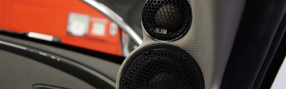 10 einfache Tipps zur Verbesserung der Akustik im Auto