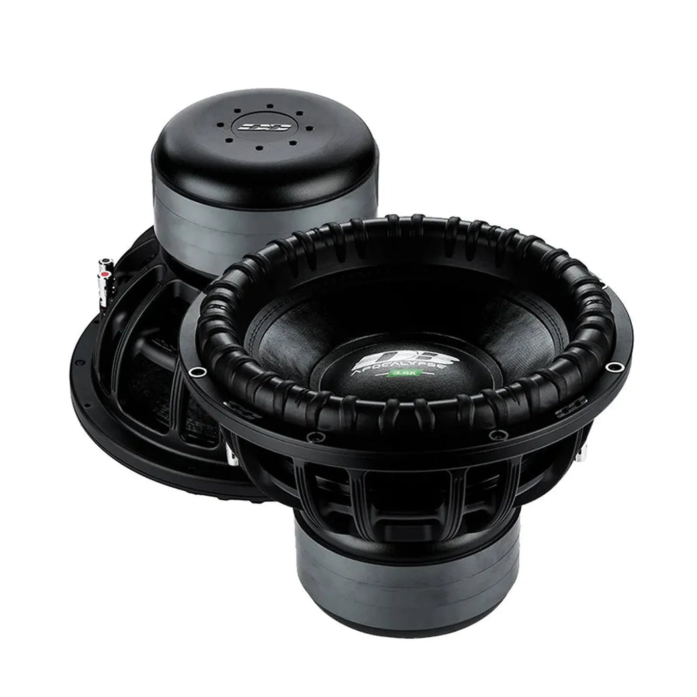 Deux subwoofers 15 Deaf Bonce Apocalypse DB-3.5K avec bords nervurés et logos délivrent chacun une puissance de 3500 W RMS sur fond blanc.