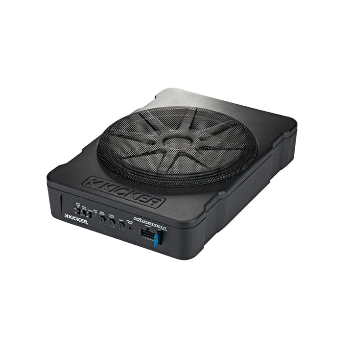 El Kicker Hideaway HS10 es un subwoofer compacto negro de 6000 vatios con un panel de control frontal y puertos, además de una rejilla protectora redonda en la parte superior.