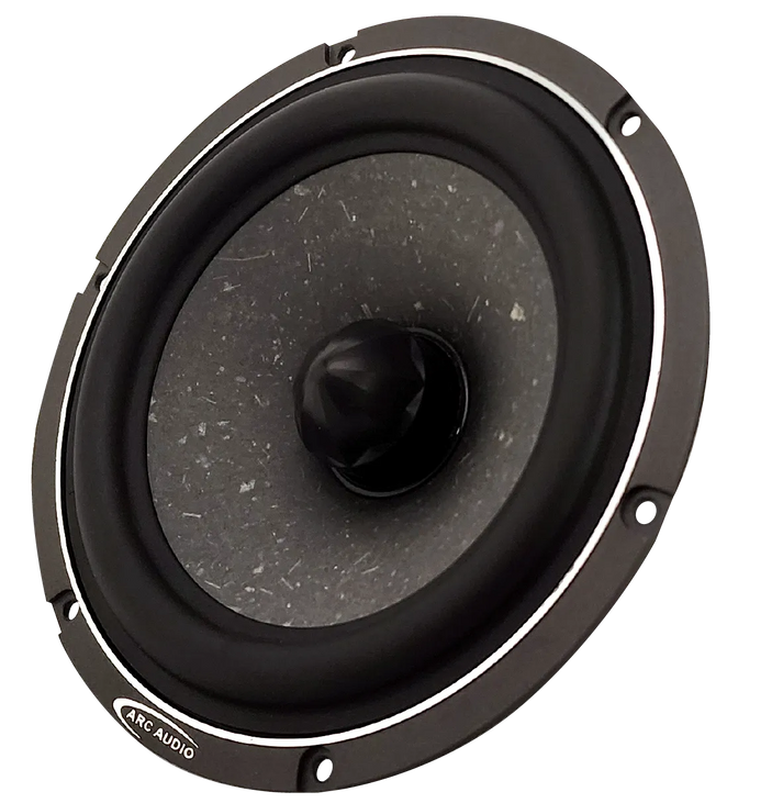 LARC Audio AS600 è un altoparlante nero rotondo con un cono centrale e quattro fori di montaggio, perfetto come driver per mediobassi da 5 nel vostro sistema DSP.
