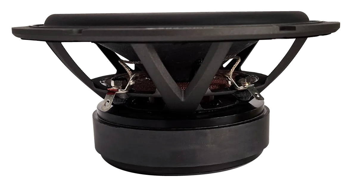 Vista laterale del subwoofer ARC Audio AS600 6,5 nero che mostra il cono, il telaio e il gruppo magnetico su uno sfondo bianco.