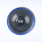 Vista desde arriba del subwoofer de 12 pulgadas «GS Audio Gold 10000 MK2», con una membrana tipo sándwich de carbono y kevlar, patrón de fibra de carbono y 10 000 W, sobre un fondo claro.