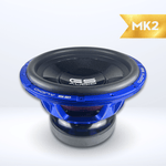 Ein blauer 15-Zoll-Subwoofer vom Typ „GS Audio Gold 10000 MK2“ mit einem goldenen Band oben rechts, abgebildet auf weißem Hintergrund.
