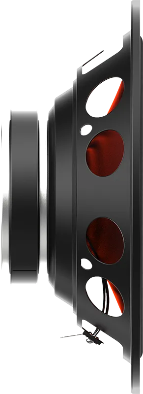 Die Seitenansicht eines JBL STAGE1 62CF-Lautsprechers zeigt seinen runden Metallrahmen, die offenen Löcher, die roten Akzente und die an der Unterseite angebrachten Kabel.