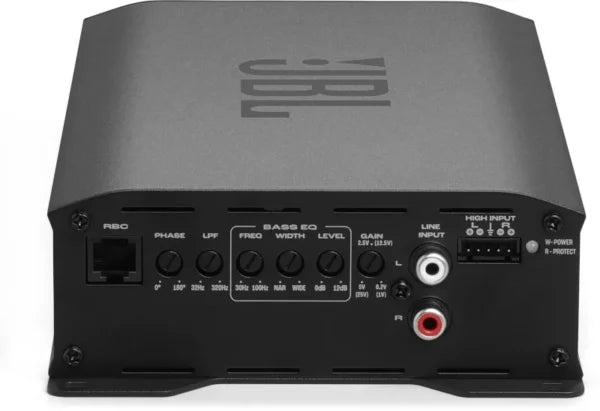 Der JBL STAGE GT 50011 verfügt über Regler, Eingänge und Schalter an der Vorderseite – ideal als Subwoofer-Verstärker.