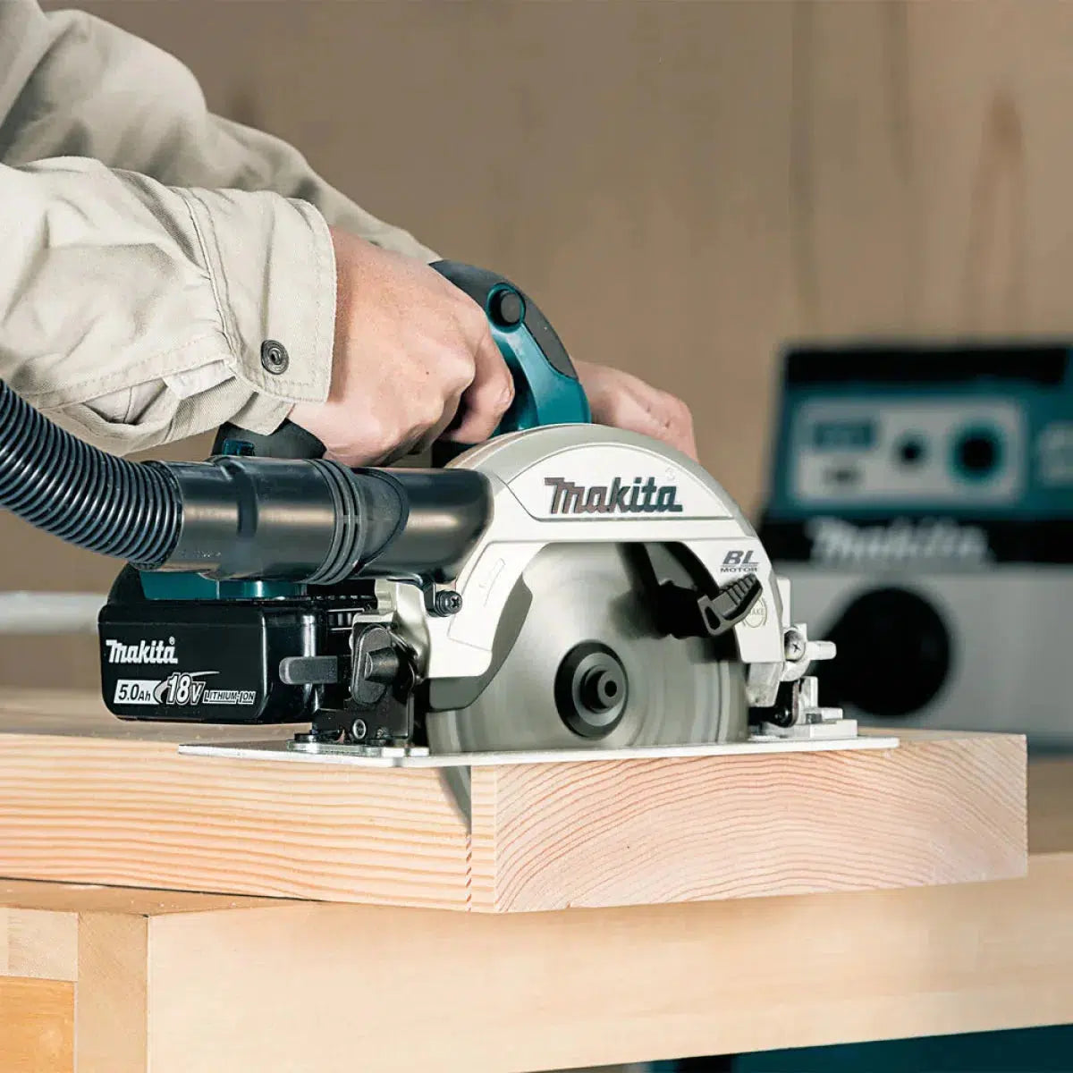 Makita-DHS660-Akku-Handkreissäge-Masori.de