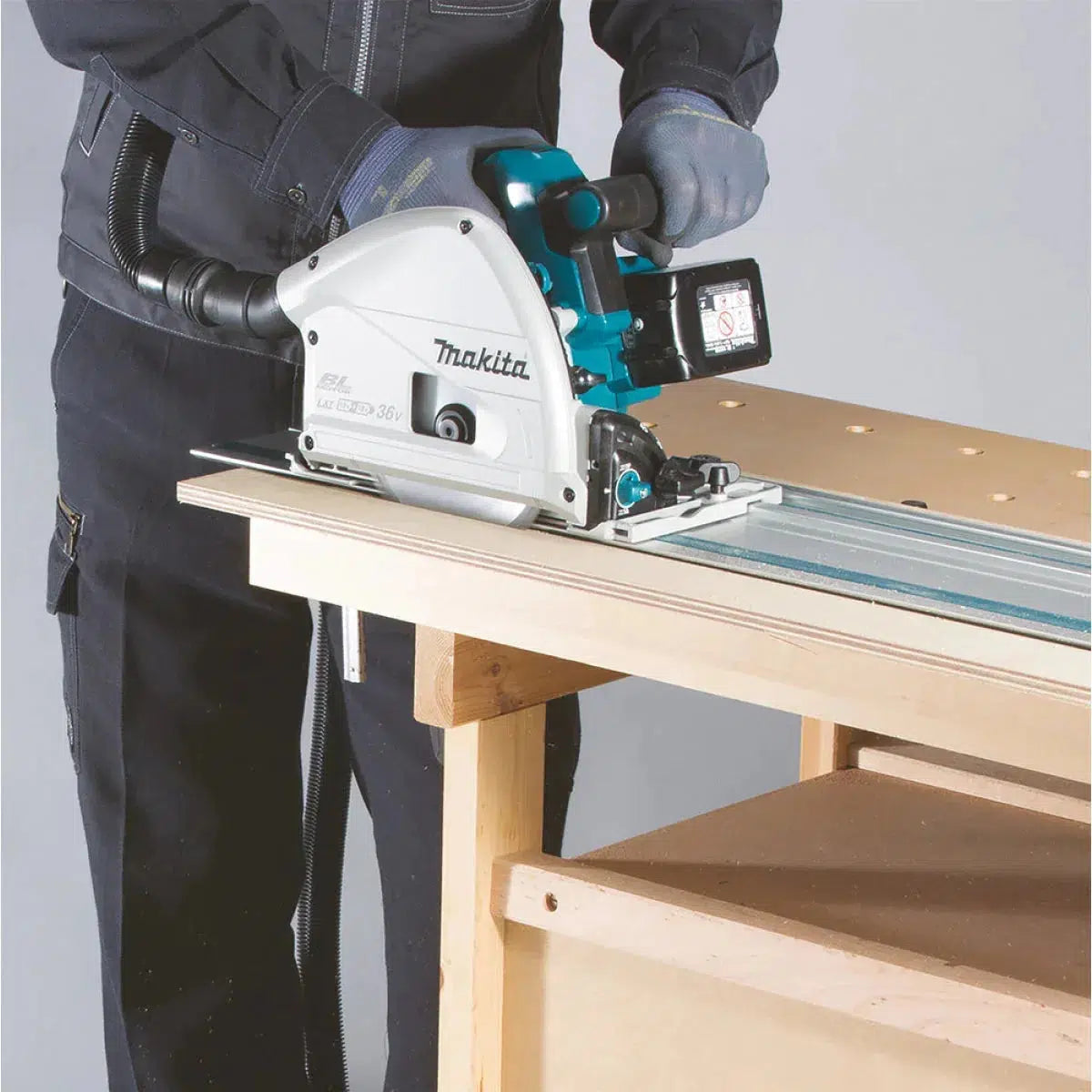 Makita-DSP601ZJU-Akku-Tauchsäge-Masori.de