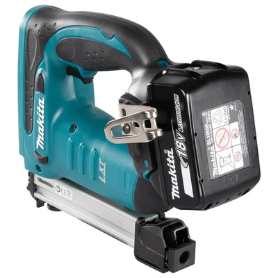 Makita-DST221-Akku-Tacker-Masori.de