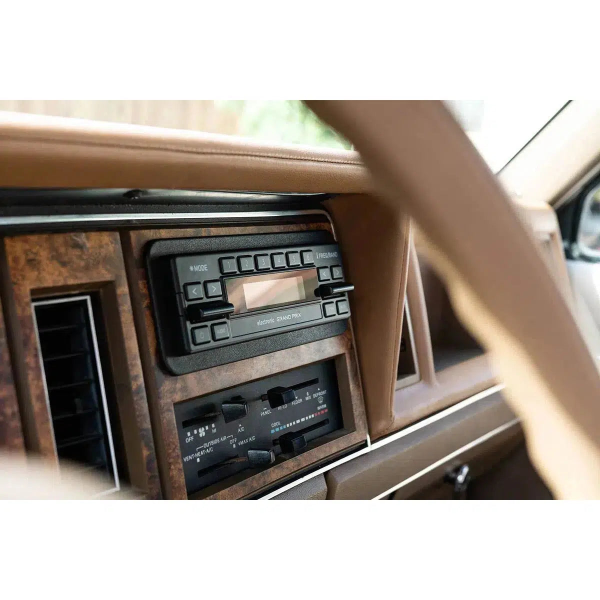 Retrosound-Face-Grandprix-1-DIN Autoradio-Masori.de