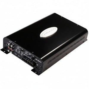 LARC Audio KS300.4 est un amplificateur noir rectangulaire à 4 canaux avec des boutons de contrôle et des ports dentrée/sortie sur un côté, étiqueté ARC AUDIO sur le dessus.