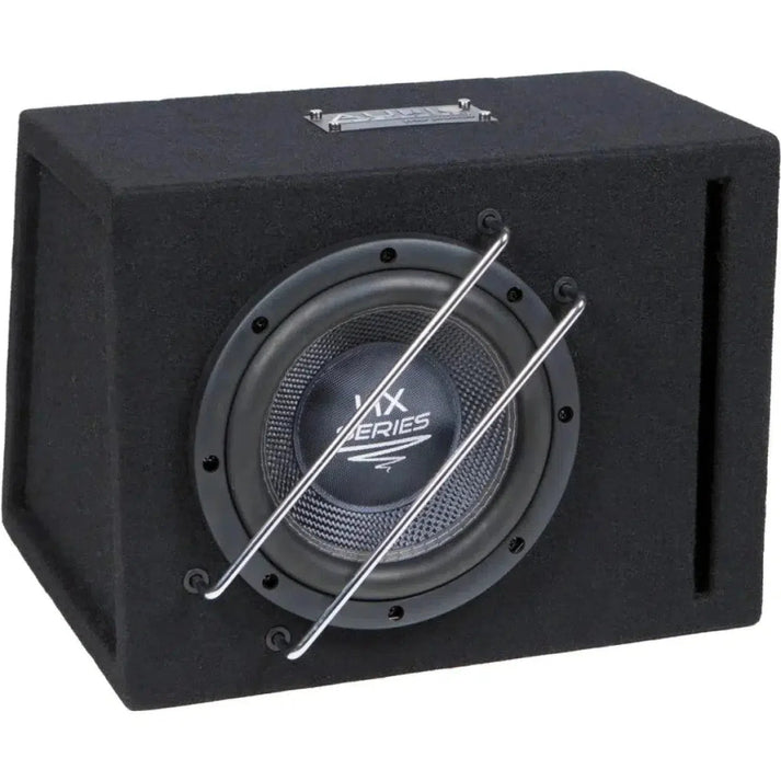 El Audio System HX 08 SQ BR es un subwoofer negro de 8 pulgadas en una caja bass reflex alfombrada con dos barras metálicas que cruzan el cono del altavoz.