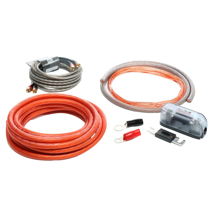 Audio System Z-PCSC 35 bis 1800W wiring kit with OFC copper cable, 35mm² power cable, fuse holder, fuse, and terminals on a white background.
