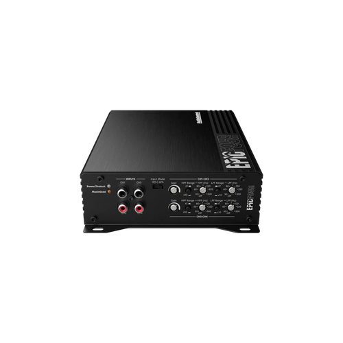 Lamplificatore audio per auto a 4 canali Audiocontrol EPICFOUR è dotato di numerose manopole e porte di controllo sul pannello frontale, su uno sfondo bianco.