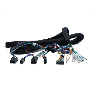 Cablaggio Audison Prima AP EXT 260 a 6 canali con fili colorati e connettori Molex per installazione Plug  Play, raffigurato su sfondo bianco.