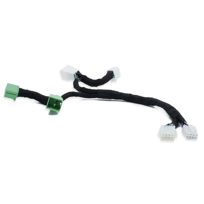 LAudison Prima AP T-H MG04 è un cablaggio nero con connettori verde/bianchi, un accessorio perfetto per lamplificatore della MG4 EV, raffigurato su uno sfondo bianco.