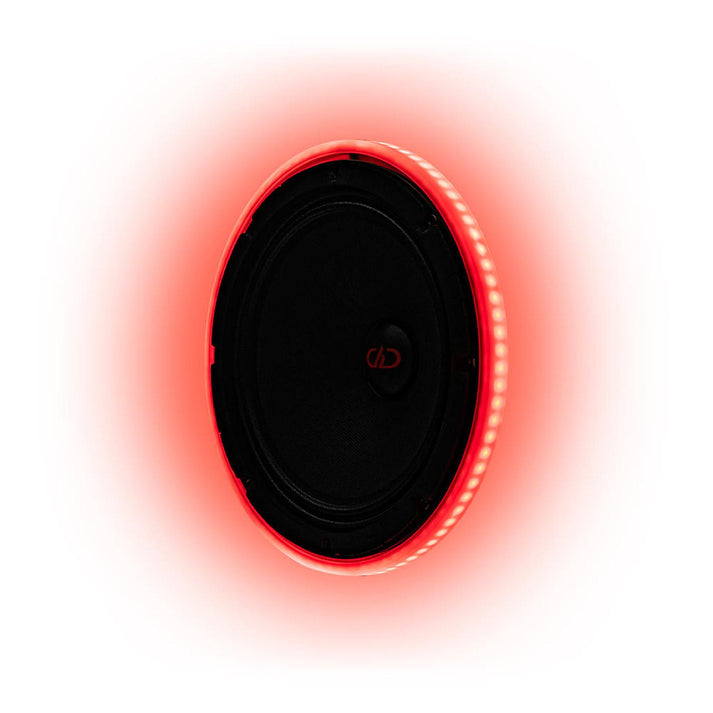 Un diffusore nero rotondo DD Audio LED RGB Light Ring da 8″ si illumina di unaura rossa vivida su uno sfondo bianco.