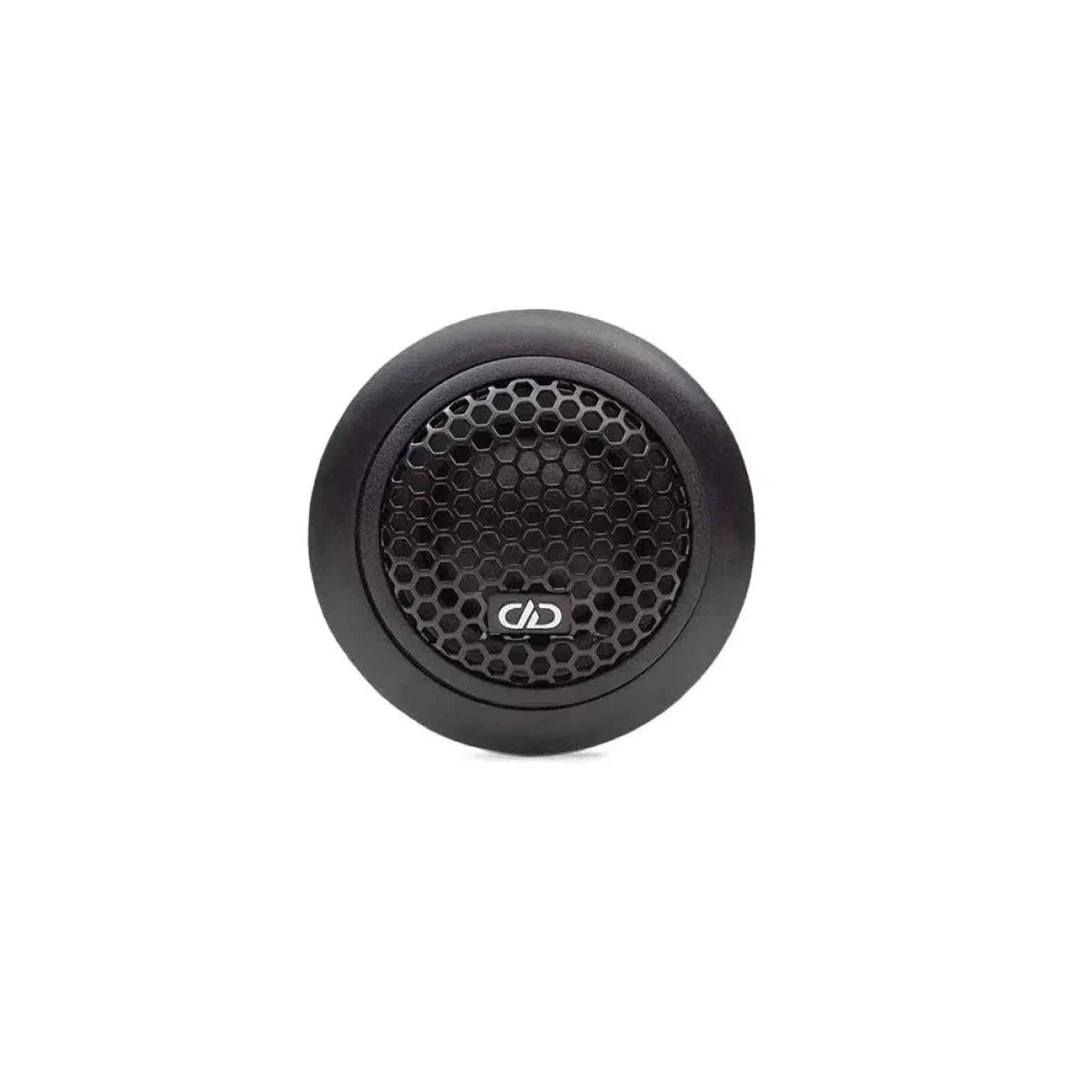 Le DD Audio T2b est un haut-parleur de voiture rond et noir avec une grille en nid dabeille, un tweeter Gewebekalotte de 25 mm et un logo blanc au centre, affiché sur un fond blanc.
