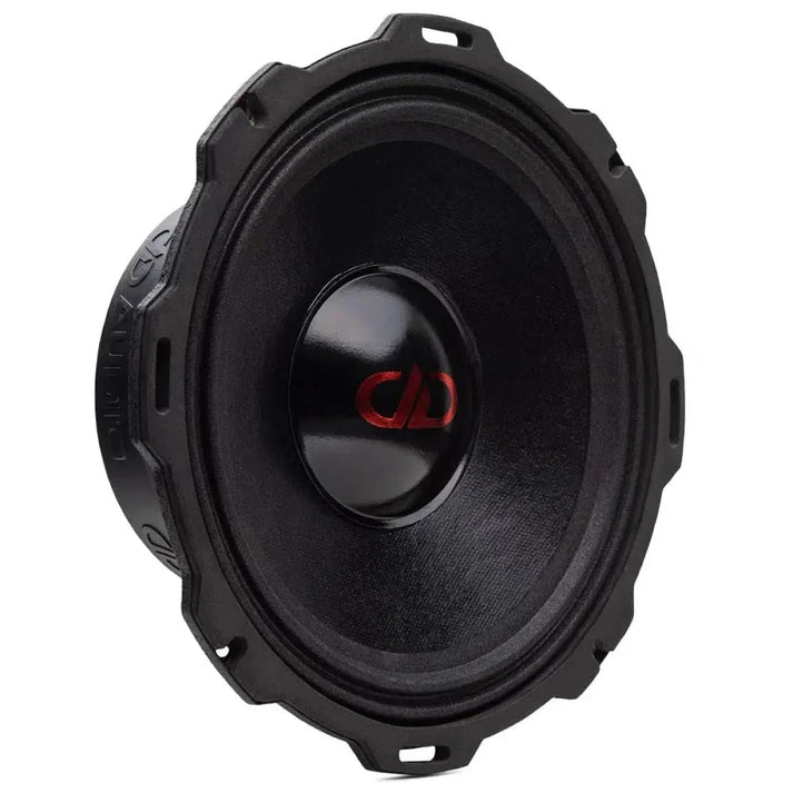 Le DD Audio VO-M8a est un haut-parleur de voiture noir de 8 avec un logo central rouge, 300W RMS, 4 Ohm, montré en angle sur un fond blanc.