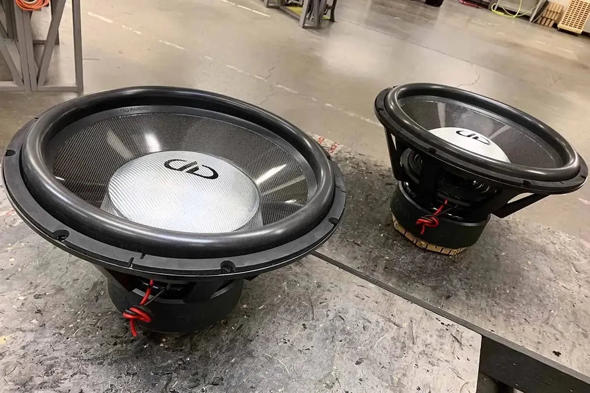 dd-custom-colors-made-in-usa-subwoofers-104-2f24b0a5_1