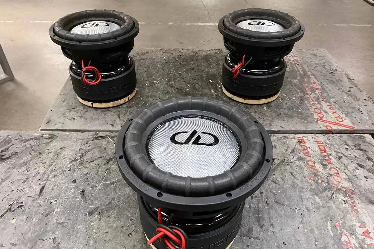 dd-custom-colors-made-in-usa-subwoofers-90-495ccc13_1