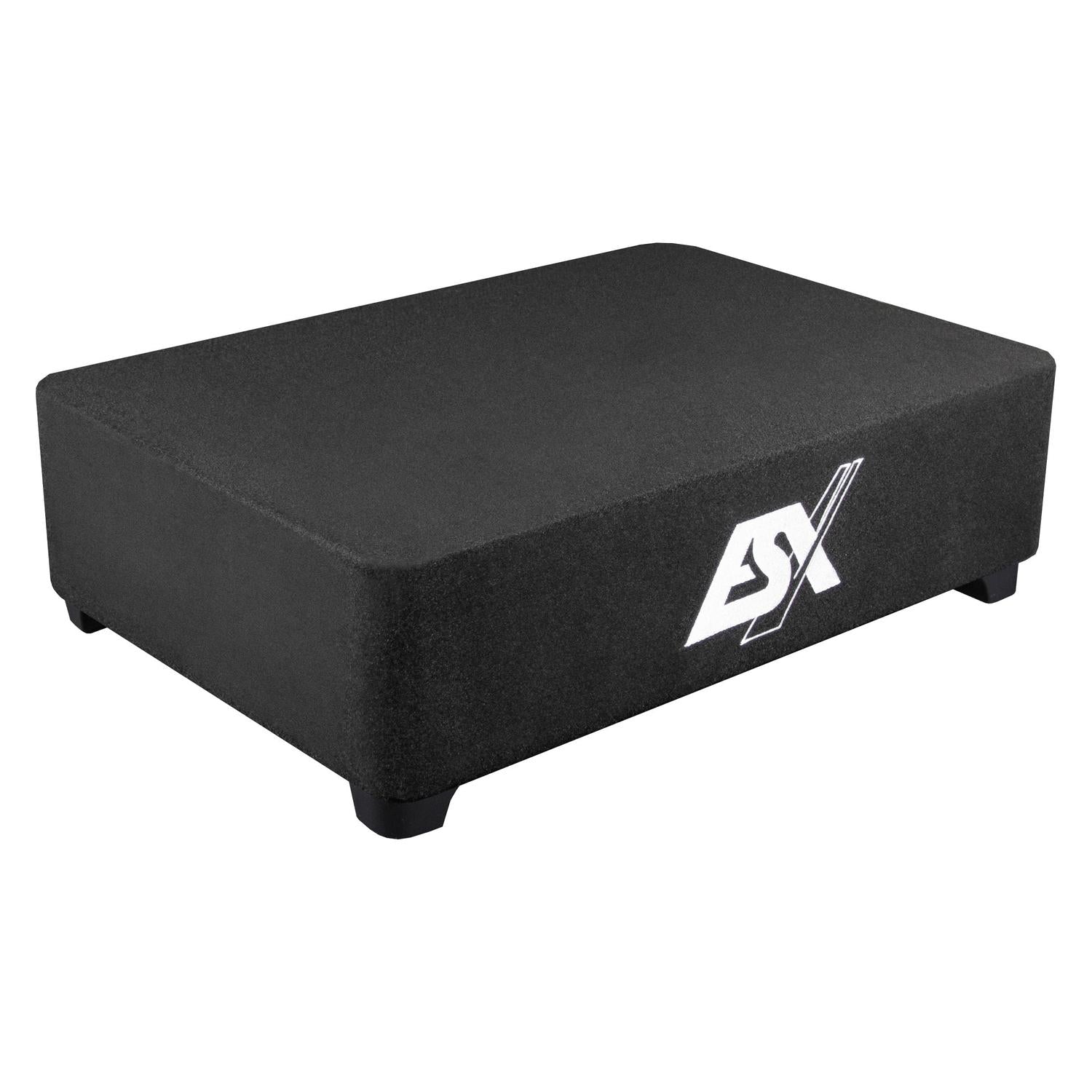 El ESX QX10BXA es una caja rectangular negra Aktiv-Subwoofer con patas cortas, logotipo ESX blanco y un potente subwoofer de 10 Zoll, que se muestra sobre un fondo blanco.