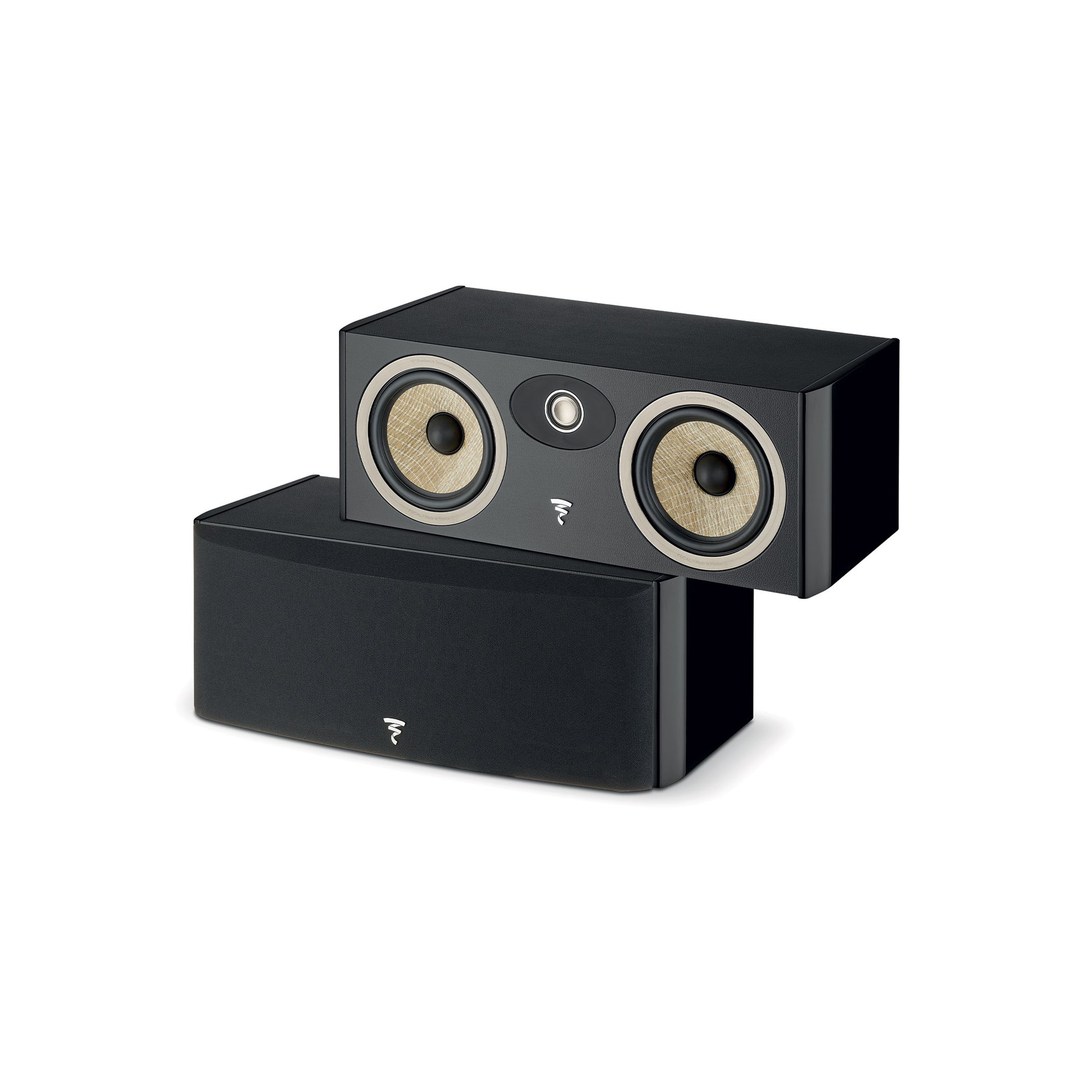 Zwei schwarze Focal ARIA EVO X CENTER-Lautsprecher, jeweils mit sichtbaren Tieftönern, Hochtönern und dem Focal-Logo.