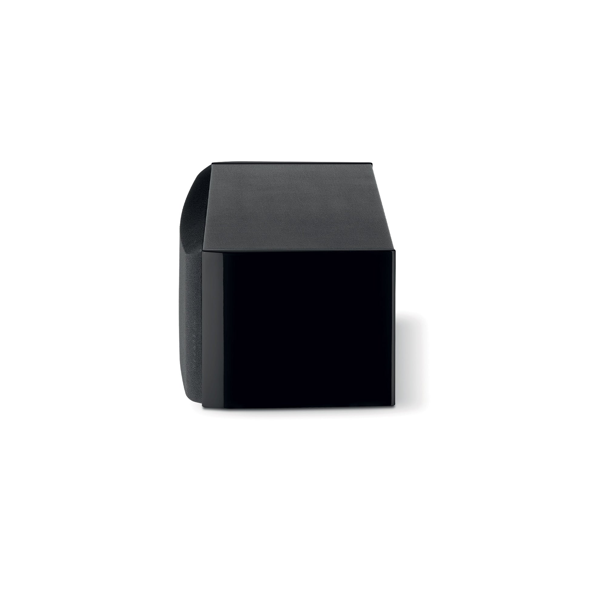Vue latérale de lenceinte centrale Focal ARIA EVO X CENTER, une enceinte centrale rectangulaire moderne au design minimaliste sur fond blanc.