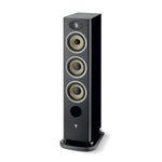 Alto diffusore hi-fi Focal ARIA EVO X N°2, di colore nero, con tre altoparlanti rotondi, un tweeter superiore e una porta per i bassi circolare su una base rettangolare.