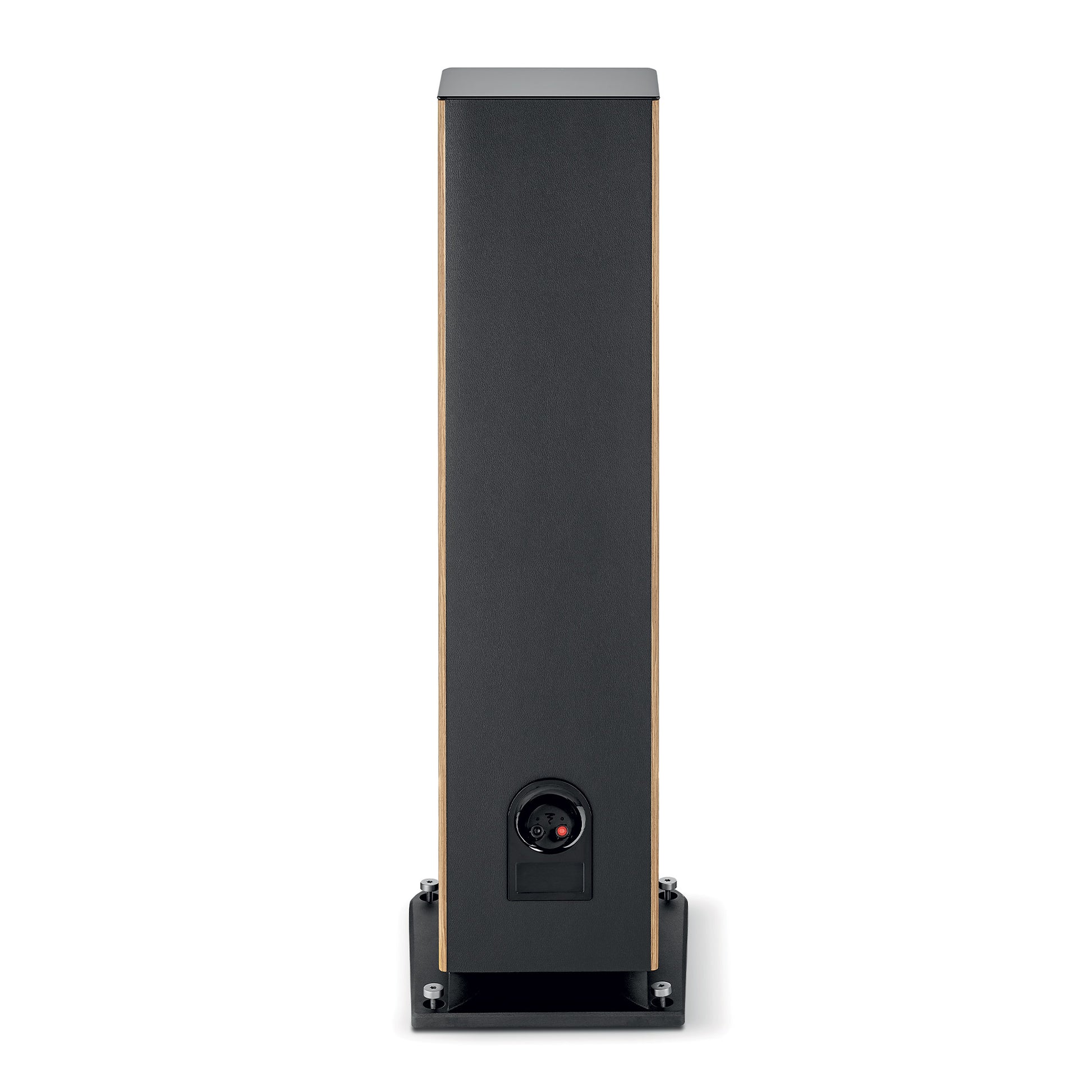 Die Focal ARIA EVO X N°4 ist ein hoher, schwarzer 3-Wege-Standlautsprecher mit Holzseitenwänden. Die Rückansicht zeigt eine runde Bassreflexöffnung nahe der Basis.