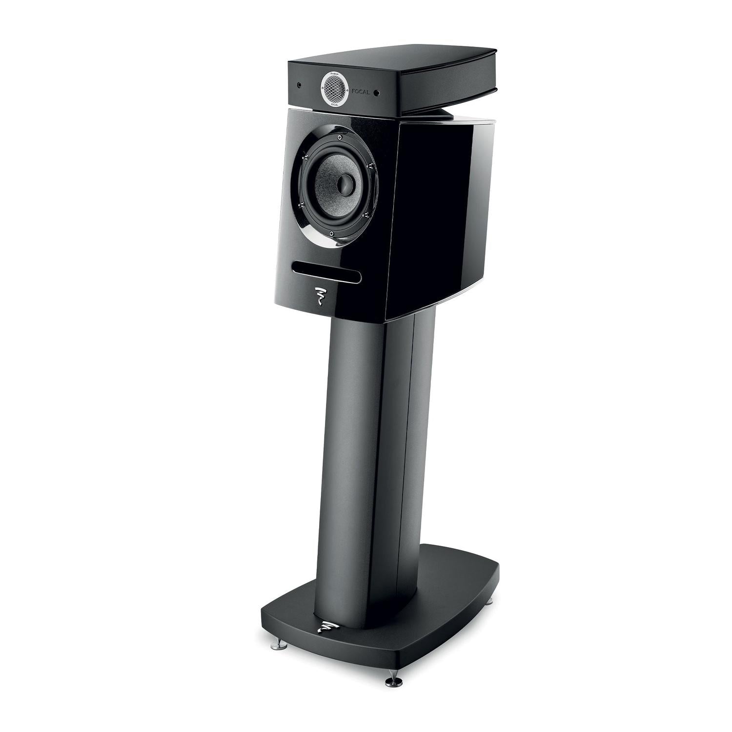 El Focal Diablo Utopia Colour Evo es un moderno altavoz compacto negro con soporte, sonido Hifi, woofer circular y tweeter superior sobre fondo blanco.