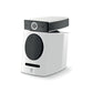 El Focal Diablo Utopia Colour Evo es un moderno altavoz blanco y negro con una rejilla circular negra y un mando de control plateado, que ofrece un sonido HiFi puro.