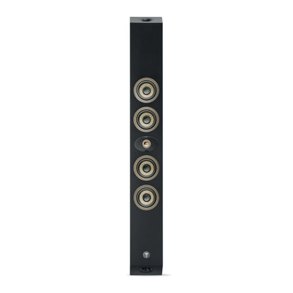 El Focal OnWall 302 es un altavoz de suelo negro, alto y delgado que incorpora cinco transductores circulares alineados verticalmente en su panel frontal.