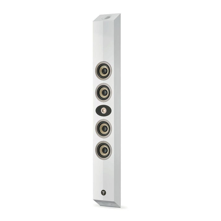 Der Focal OnWall 302 ist ein hoher, schlanker weißer Lautsprecher mit fünf vertikal angeordneten, kreisförmigen Treibern auf der Vorderseite, die vor einem schlichten weißen Hintergrund abgebildet sind.