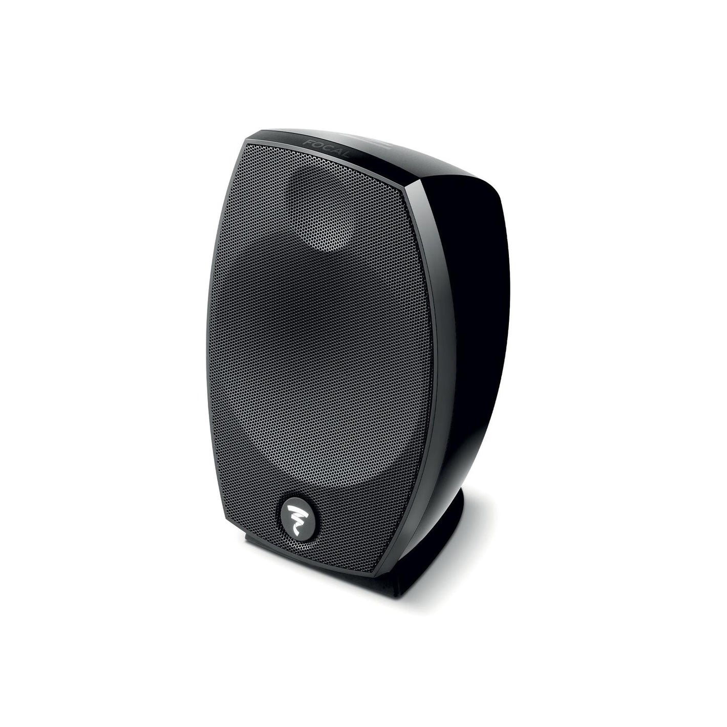 Altavoz Focal Sib Evo negro y ovalado con rejilla de malla y pequeño logotipo en la parte inferior, sobre fondo blanco liso.