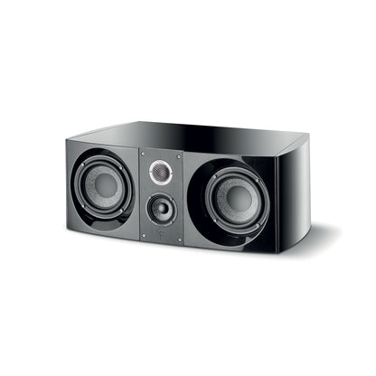 Il Focal Sopra Center è un diffusore nero, rettangolare, con doppio woofer e tweeter sul frontale, ideale per unesperienza home theater di grande effetto.