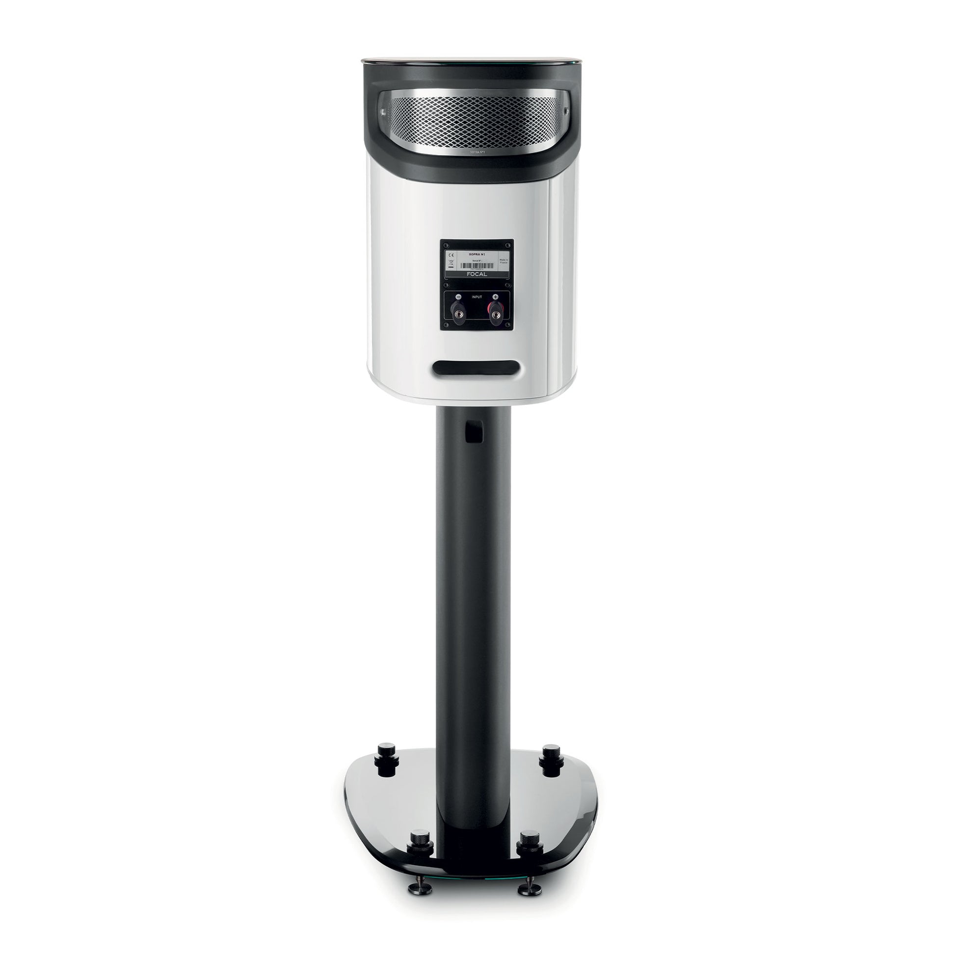 Moderno calefactor de pie para terrazas con diseño en negro plateado, inspirado en el Focal Sopra N°1, con panel de control y base estable.