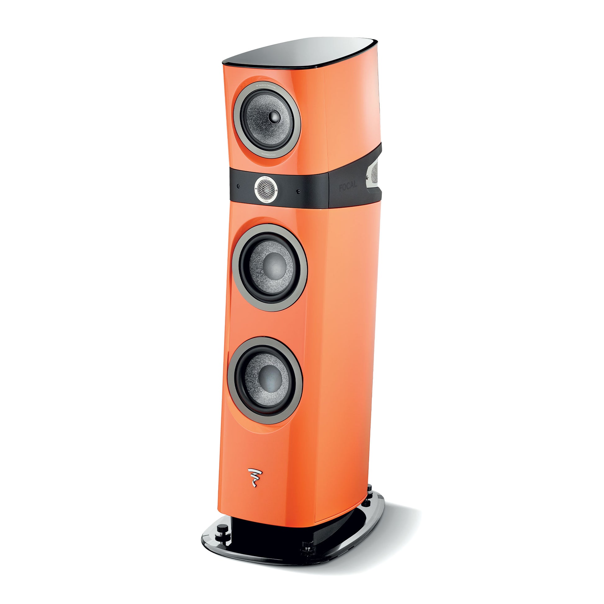 Die Focal Sopra N°2 ist ein hoher, moderner 3-Wege-Standlautsprecher in Orange mit vier Treibern und einem glänzenden schwarz/silbernen Sockel für außergewöhnlichen Hi-Fi-Sound.
