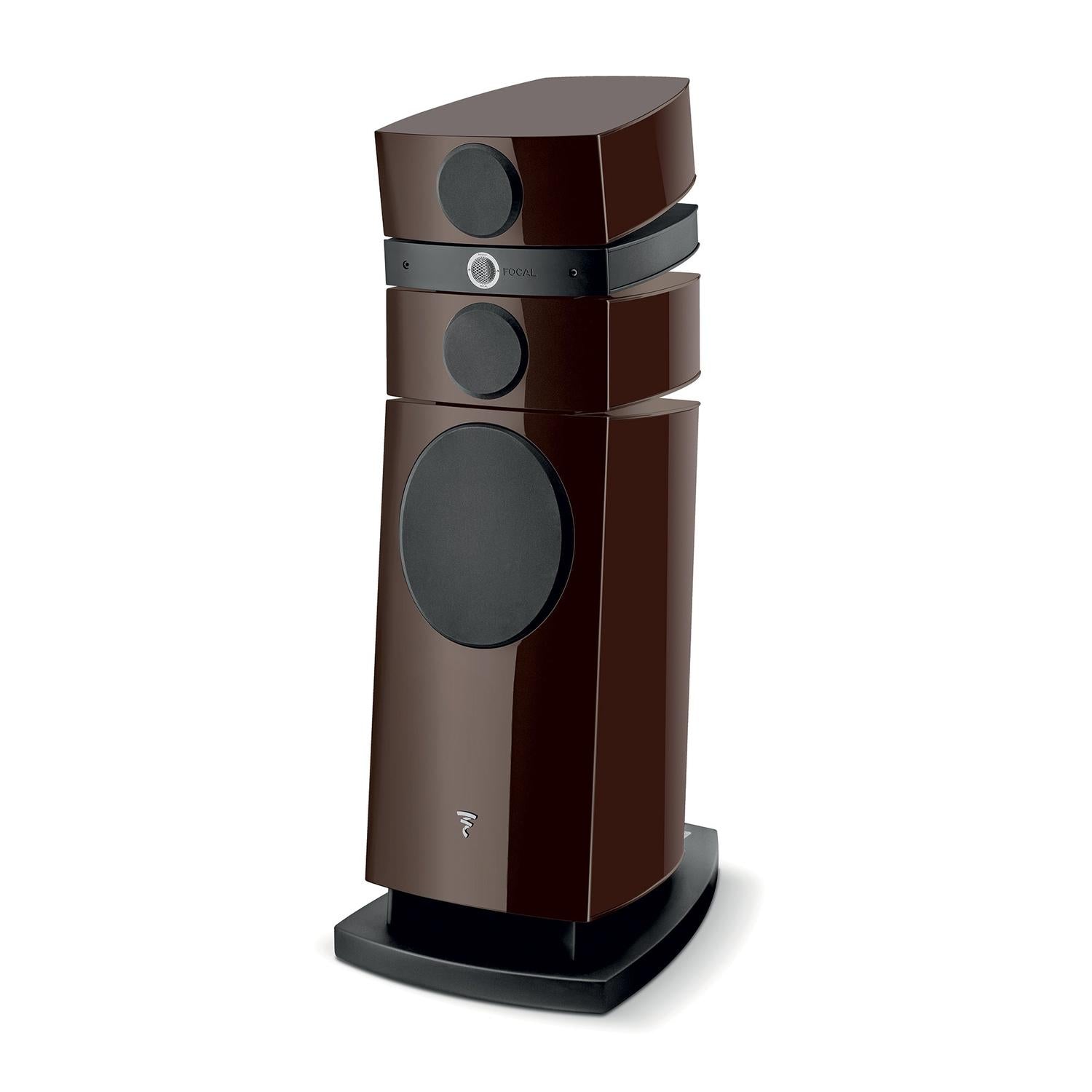 Die Focal Stella Utopia EM Evo ist eine moderne, hochwertige 3-Wege-Standbox mit dunkler Holzoberfläche und schwarzen Abdeckungen auf einem rechteckigen Sockel.