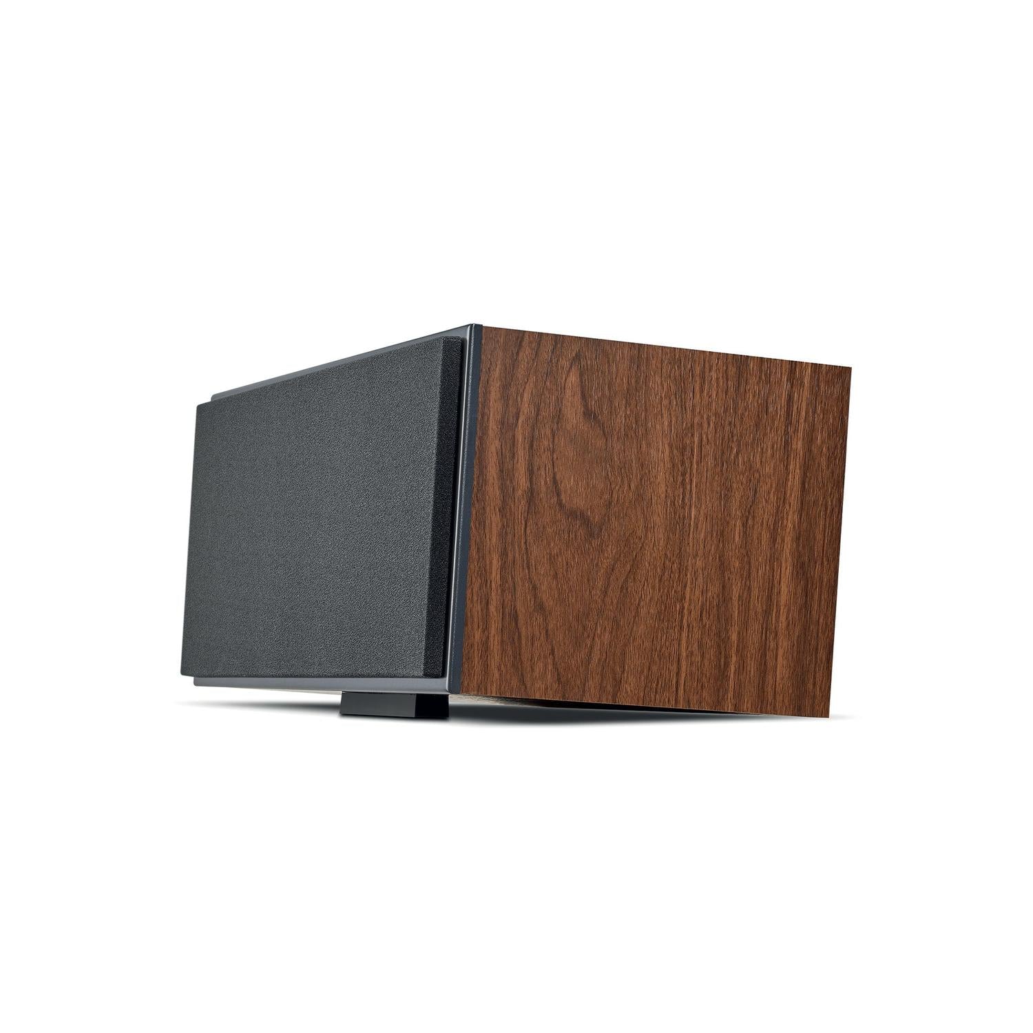 Der Focal Theva Center ist ein rechteckiger Center-Lautsprecher mit schwarzem Gitter und Holzseiten, ideal für das Heimkino, abgebildet auf weißem Hintergrund.