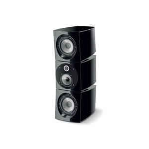 El Viva Utopia Colour Evo de Focal es un altavoz de torre negro de tres vías con woofers visibles y un tweeter central, apilados verticalmente sobre un fondo blanco.