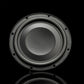 Un subwoofer Gladen GS08 Slim negro, de diseño redondeado, está situado en el centro de un fondo oscuro, cuyo reflejo se ve debajo.