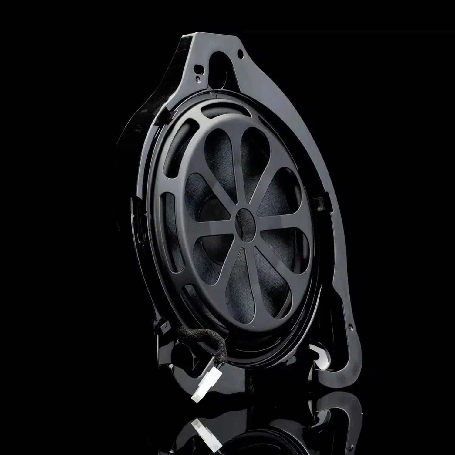 Gladen-ONE 200 MB-SQ (B-Ware)-Mercedes-Subwoofer-masori-kaufen