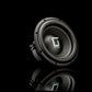 Un subwoofer Gladen Sigma SSW10 nero con logo argentato è posizionato su una superficie riflettente, ideale per impianti audio per auto di alta gamma.