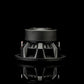 El Gladen Sigma SSWX10, un subwoofer negro de 10 pulgadas, destaca sobre un fondo oscuro —con su elegante forma reflejada en una base brillante—, ideal para sistemas de audio para coche de alta gama.
