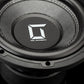 Primo piano di un subwoofer Gladen Sigma SSWX10 con il nome Gladen sotto un logo G in grassetto al centro.