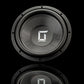Subwoofer Gladen Sigma SSWx12 da 12 in nero con logo argentato, raffigurato su uno sfondo nero con riflessi. Offre bassi profondi e ad alte prestazioni.