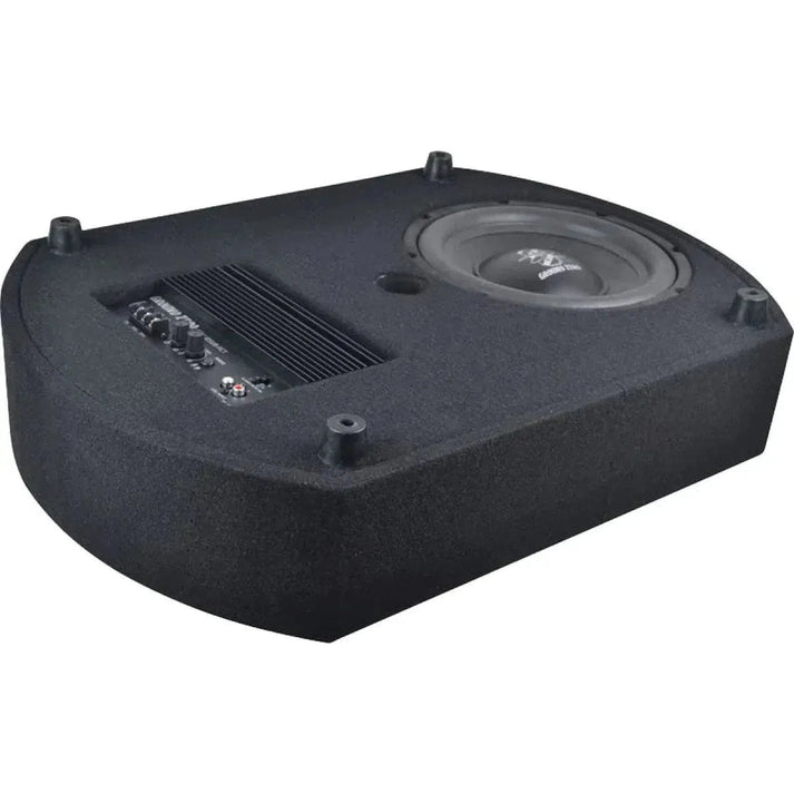 El Ground Zero GZCS 10SUB-ACT es un subwoofer activo negro de 10 con amplificador incorporado y mandos de control para audio de automóvil, mostrado en ángulo.