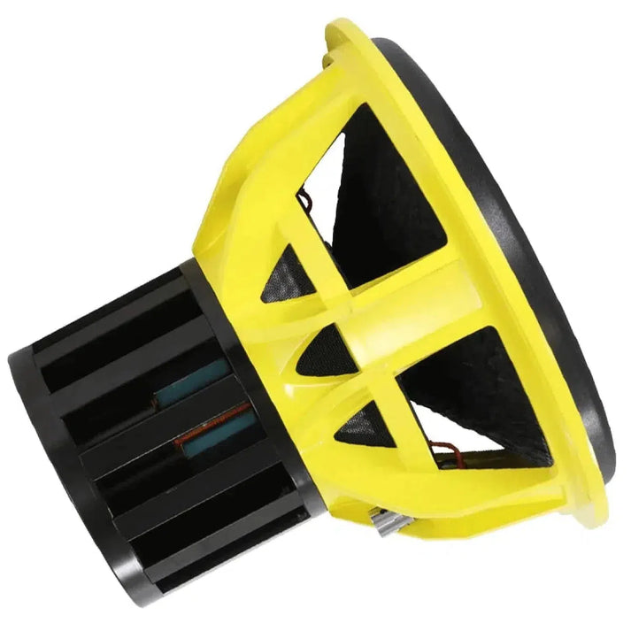 Vista laterale del Ground Zero Nuclear GZNW 38NEO-SPL, un grande subwoofer SPL da 15 nero e giallo con struttura in alluminio e cablaggio a vista.