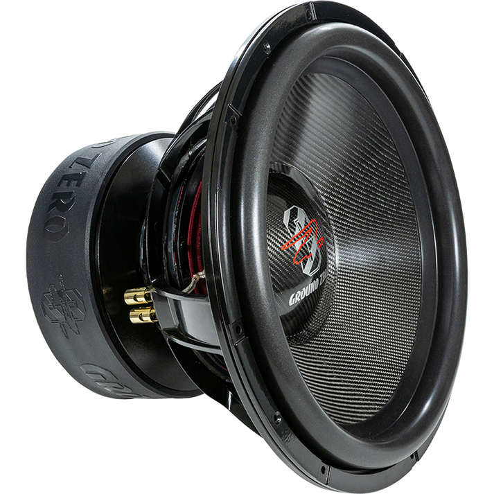 El Ground Zero Plutonium GZPW 18C es un subwoofer de 18 pulgadas con cono de fibra de carbono, estructura metálica, cableado visible y 6000 W de potencia RMS.