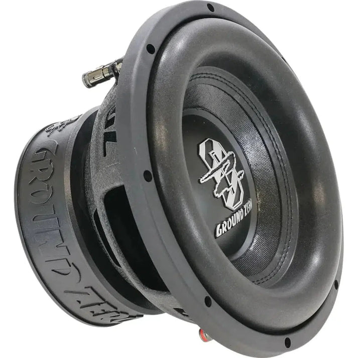 Il Ground Zero Radioactive GZRW 25-D2 è un subwoofer nero da 10 pollici con un vistoso logo centrale, dotato di un grande cono rotondo e in grado di erogare 600 W di potenza.